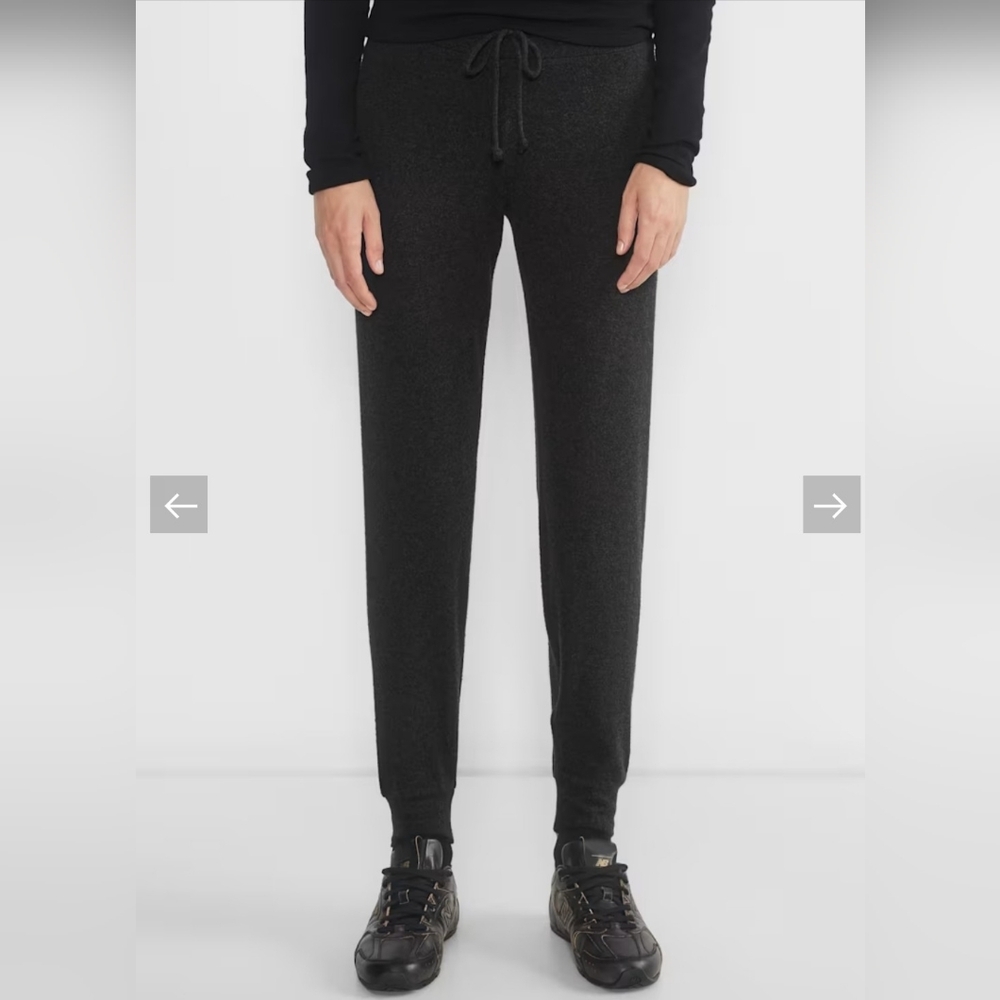 NWT TNA Softmore Jesse Jogger in Black